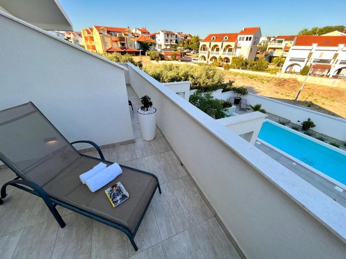 Apartments And Rooms Matesa Vodice Kültér fotó