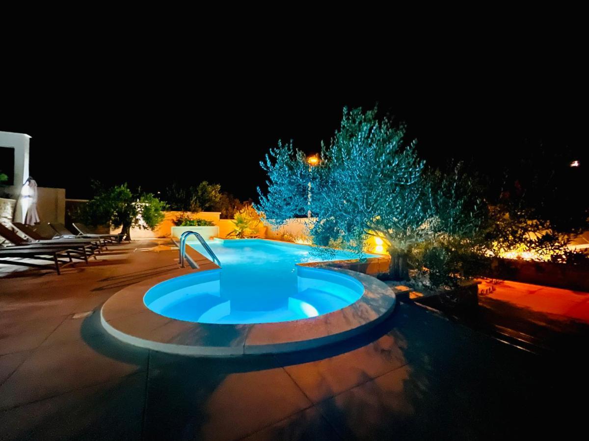 Apartments And Rooms Matesa Vodice Kültér fotó