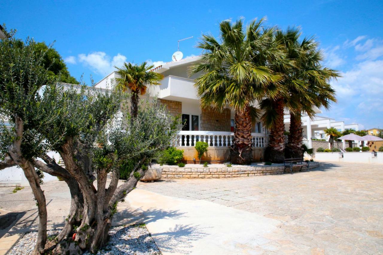Apartments And Rooms Matesa Vodice Kültér fotó